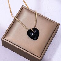 Sweet Classic Style Commute Heart Shape Arylic Copper Alloy Women's Pendant Necklace main image 1