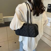 Women's Cloth Plaid Solid Color Classic Style Sewing Thread Zipper Underarm Bag sku image 1