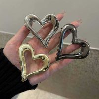 Women's Simple Style Heart Shape Metal Hair Claws main image 4