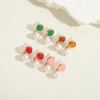 1 Pair Vintage Style Simple Style Commute Round Flower Inlay Copper Acrylic Pearl 14K Gold Plated Ear Studs main image 4