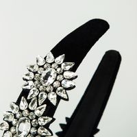 Women's Elegant Luxurious Flower Cloth Inlay Rhinestones Glass Drill Hair Band main image 5