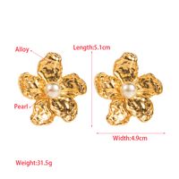 1 Pair Elegant Luxurious Flower Rectangle Hollow Out Inlay Alloy Glass Drill Pearl Gold Plated Silver Plated Drop Earrings main image 3