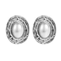 1 Pair Elegant Luxurious Oval Inlay Carving Alloy Pearl Gold Plated Silver Plated Ear Studs main image 6