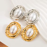 1 Pair Elegant Luxurious Oval Inlay Carving Alloy Pearl Gold Plated Silver Plated Ear Studs main image 7