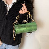 Women's Small Arylic Solid Color Streetwear Lock Clasp Bucket Bag main image 5