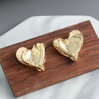 1 Pair Simple Style Heart Shape Copper Ear Studs main image 4