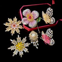 Elegant Flower Butterfly Snowflake Copper Plating Women's Brooches main image 1