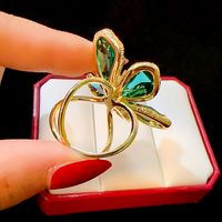 Classical Leaf Flower Copper Plating Women's Brooches main image 5