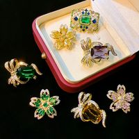 Shiny Flower Bow Knot Copper Plating Inlay Zircon Unisex Brooches main image 1