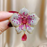 Elegant Flower Copper Plating Women's Brooches sku image 1