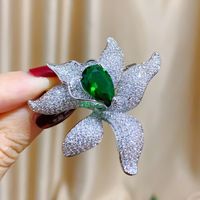 Classical Flower Copper Plating Women's Brooches sku image 1