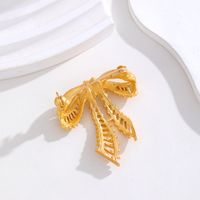 Sweet Bow Knot Alloy Plating Hollow Out Women's Brooches main image 3