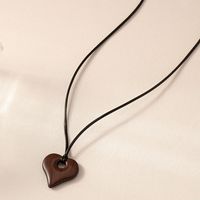 Retro Classic Style Commute Heart Shape Wood Acrylic Women's Pendant Necklace main image 4