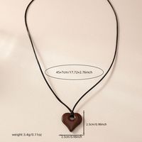 Retro Klassischer Stil Pendeln Herzform Holz Acryl Frau Halskette Mit Anhänger main image 2