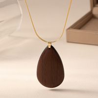 Classical Retro Classic Style Water Droplets Wood Copper Alloy Women's Pendant Necklace main image 6