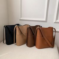 Women's Large Pu Leather Solid Color Basic Open Tote Bag main image 4