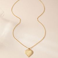 Einfacher Stil Pendeln Herzform Legierung Frau Halskette Mit Anhänger main image 5