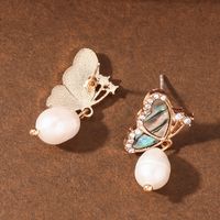 1 Pair Bridal Simple Style Butterfly Pearl Inlay Alloy Rhinestones Shell Gold Plated Drop Earrings main image 4