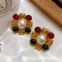 1 Pair Elegant Vintage Style French Style Flower Inlay Alloy Glass Pearl 18K Gold Plated Drop Earrings sku image 9