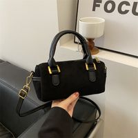 Women's Suede Solid Color Vintage Style Zipper Shoulder Bag main image 5