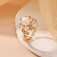 Wholesale Jewelry Elegant Simple Style Leaf Alloy Artificial Pearls Gold Plated Plating Inlay Open Rings main image 3