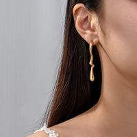 1 Pair Elegant Simple Style Irregular Lines Alloy 14K Gold Plated Ear Studs main image 1