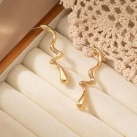 1 Pair Elegant Simple Style Irregular Lines Alloy 14K Gold Plated Ear Studs main image 3