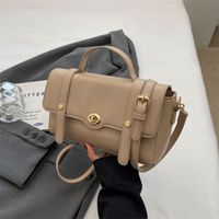 Women's Pu Leather Solid Color Classic Style Sewing Thread Flip Cover Handbag sku image 4