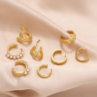1 Pair Simple Style Irregular Geometric Leaves Inlay Copper Pearl Zircon 18K Gold Plated Ear Cuffs main image 1