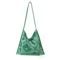 Femmes Moyen Nylon Géométrique Vêtement De Rue Boucle Magnétique Sac D'Épaule sku image 2