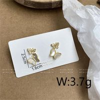 1 Paar Elegant Einfacher Stil Schmetterling Kupfer 18 Karat Vergoldet Ohrstecker sku image 1