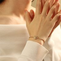 Le Cuivre Style IG Romantique Commuer Carré Forme De Cœur Évider Incruster Zircon Bracelets main image 4
