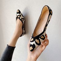 Women's Casual Geometric Solid Color Snakeskin Point Toe Flats main image 5