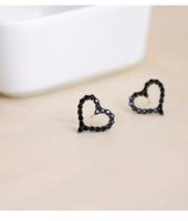 1 Pair Elegant Cute Luxurious Heart Shape Hollow Out Inlay Copper Alloy Brass Zircon 18K Gold Plated Black Plated Gun Ear Studs main image 1