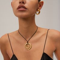 Estilo IG Estilo Simple Espiral Acero Inoxidable Cuerda De Cera Chapados en oro de 18k Mujeres Collar Colgante main image 4