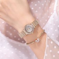 Simple Style Shiny Solid Color Horseshoe Buckle Quartz Women's Watches main image 6