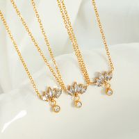 Acero Titanio Chapados en oro de 18k Elegante Brillante Corona Embutido Diamantes De Imitación Collar Colgante main image 6