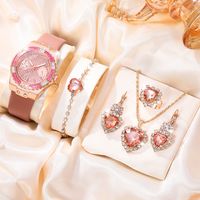 Casual Heart Shape Buckle Quartz Women's Watches sku image 1