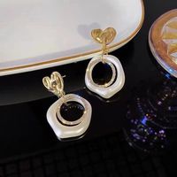 1 Pair Hawaiian Romantic Modern Style Irregular Heart Shape Inlay Alloy Artificial Rhinestones Gold Plated Drop Earrings main image 5