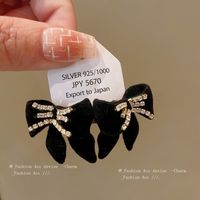 1 Pair Elegant Retro Bow Knot Inlay Alloy Flocking Rhinestones Ear Studs main image 3