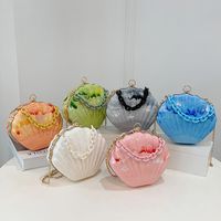Women's Small Arylic Waves Cute Lock Clasp Dome Bag main image 1
