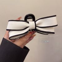 Women's Sweet Simple Style Bow Knot Plastic Cloth Hair Claws sku image 1