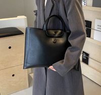 Women's Medium Pu Leather Solid Color Vintage Style Flip Cover Tote Bag sku image 7