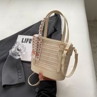 Women's Medium Straw Solid Color Beach Zipper Handbag sku image 4