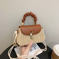 Women's Medium Straw Solid Color Vintage Style Cloud Shape Lock Clasp Straw Bag main image 6