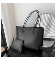 Women's Large Pu Leather Solid Color Classic Style Magnetic Buckle Tote Bag sku image 1