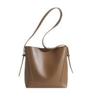 Women's Medium Pu Leather Solid Color Streetwear Zipper Shoulder Bag main image 3