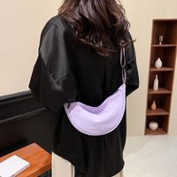 Women's Medium Nylon Solid Color Streetwear Zipper Cloud Shape Bag main image 3
