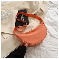 Women's Medium Nylon Solid Color Streetwear Zipper Cloud Shape Bag sku image 6