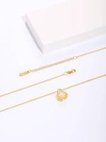 Copper 18K Gold Plated Simple Style Letter Crown Shell Inlay Artificial Pearls Zircon Pendant Necklace main image 6